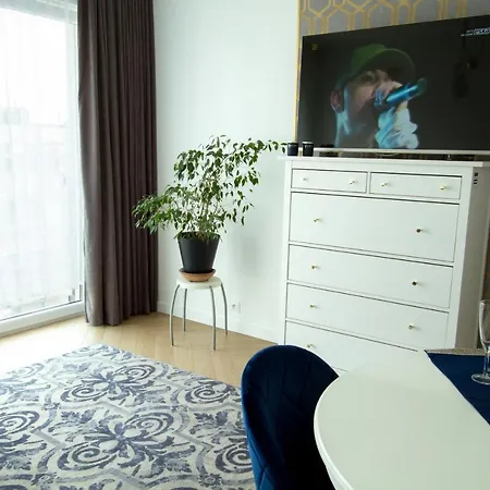 Nowy Apartment Przy Placu Szembeka Warsaw Exterior photo