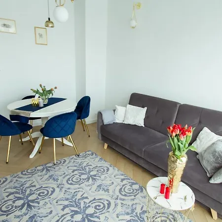Nowy Apartment Przy Placu Szembeka Warsaw Exterior photo